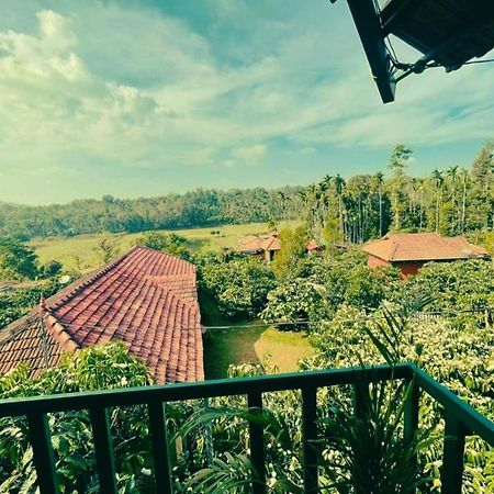 Agastya Lake View Coorg มาดิเครี ภายนอก รูปภาพ